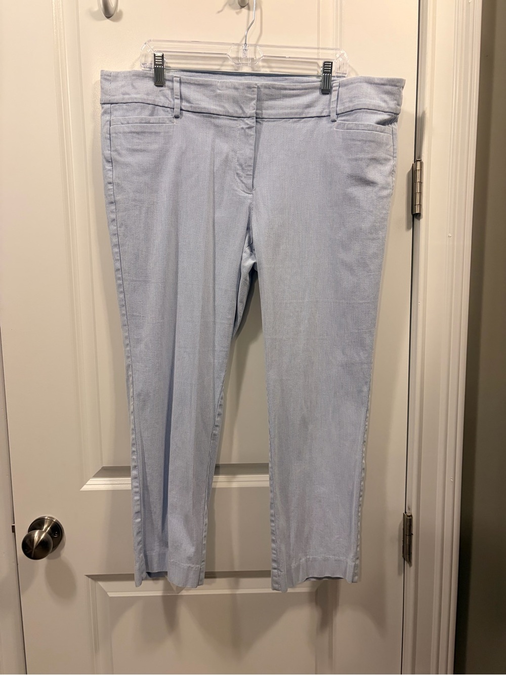 LOFT Seersucker Cropped Ankle Pants